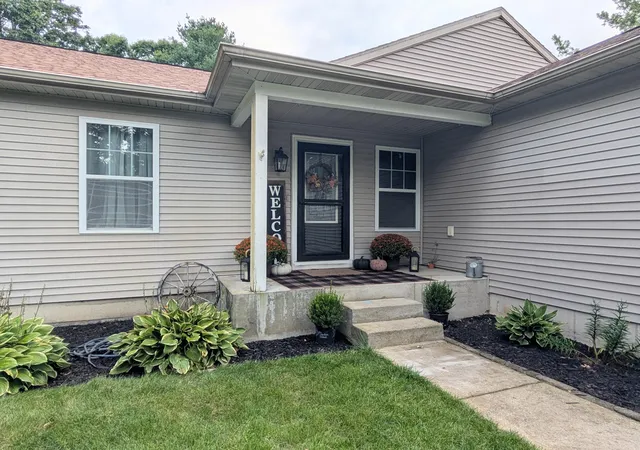 Photo 3 of Single family home for sale at 3230 Sarah Cir, Twin Lake, MI 49457 | MLS# 71026046236 | Listing updated on 2026-09-10