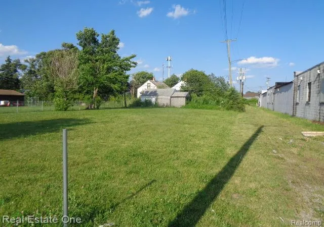 Photo 1 of Land for sale at 11624 Dwyer St, Hamtramck, MI 48212 | MLS# 20261070022 | Listing updated on 2026-09-01