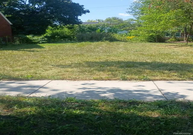 Land for sale at 4007 Chatsworth St, Detroit, MI 48224 | MLS# 20261070028