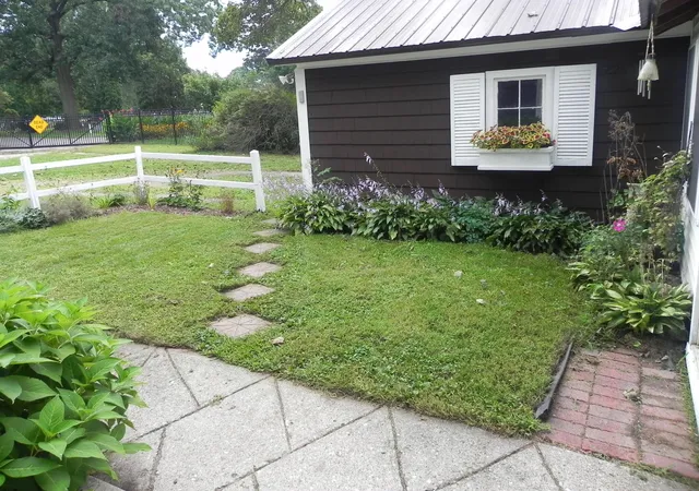 Photo 3 of Single family home for sale at 413 S Monroe St, Sturgis, MI 49091 | MLS# 68026046243 | Listing updated on 2026-09-22