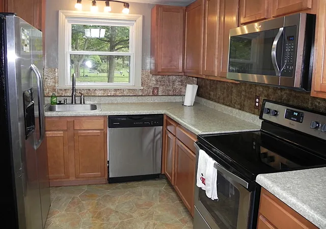 Photo 4 of Single family home for sale at 413 S Monroe St, Sturgis, MI 49091 | MLS# 68026046243 | Listing updated on 2026-09-22