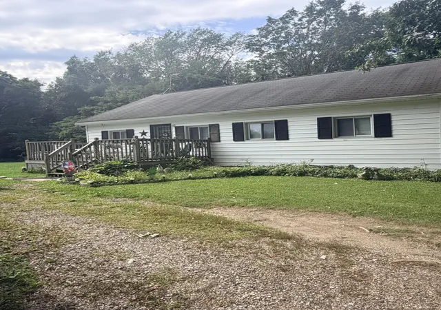Photo 1 of Single family home for sale at 1812 Platt St, Niles, MI 49120 | MLS# 69026046252 | Listing updated on 2026-09-01