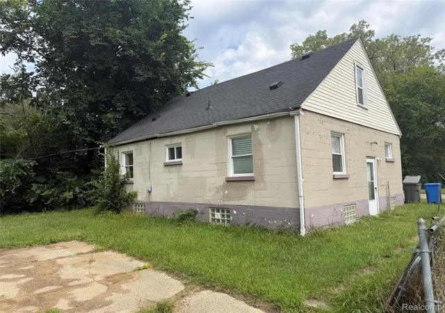 Photo 2 of Single family home for sale at 4176 Walnut St, Inkster, MI 48141 | MLS# 20261070049 | Listing updated on 2026-09-01