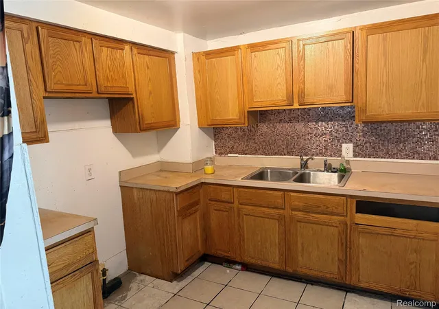 Photo 3 of Single family home for sale at 4176 Walnut St, Inkster, MI 48141 | MLS# 20261070049 | Listing updated on 2026-09-01
