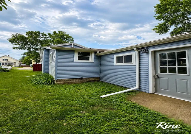 Photo 4 of Single family home for sale at 510 5th Street, Jackson, MI 49203 | MLS# 61050220380 | Listing updated on 2026-09-01