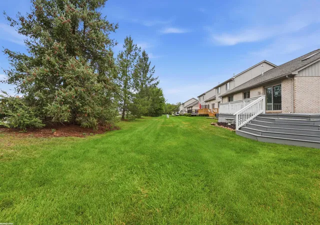 Photo 33 of Condo for sale at 46201 Bentley Cir, Macomb, MI 48044 | MLS# 58050220382 | Listing updated on 2026-09-01