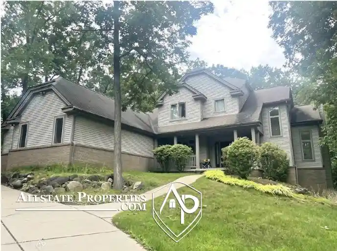 Photo 1 of Single family home for sale at 11361 Olde Wood Trl, Fenton, MI 48430 | MLS# 5050220483 | Listing updated on 2026-10-01
