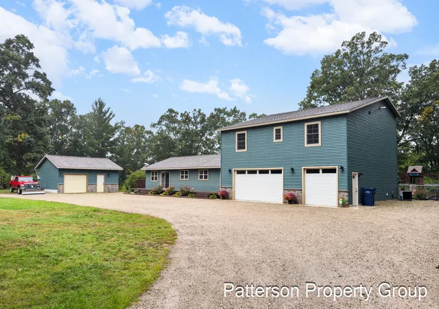 Photo 1 of Single family home for sale at 685 N Brooks Rd, Muskegon, MI 49442 | MLS# 71026046534 | Listing updated on 2026-10-27