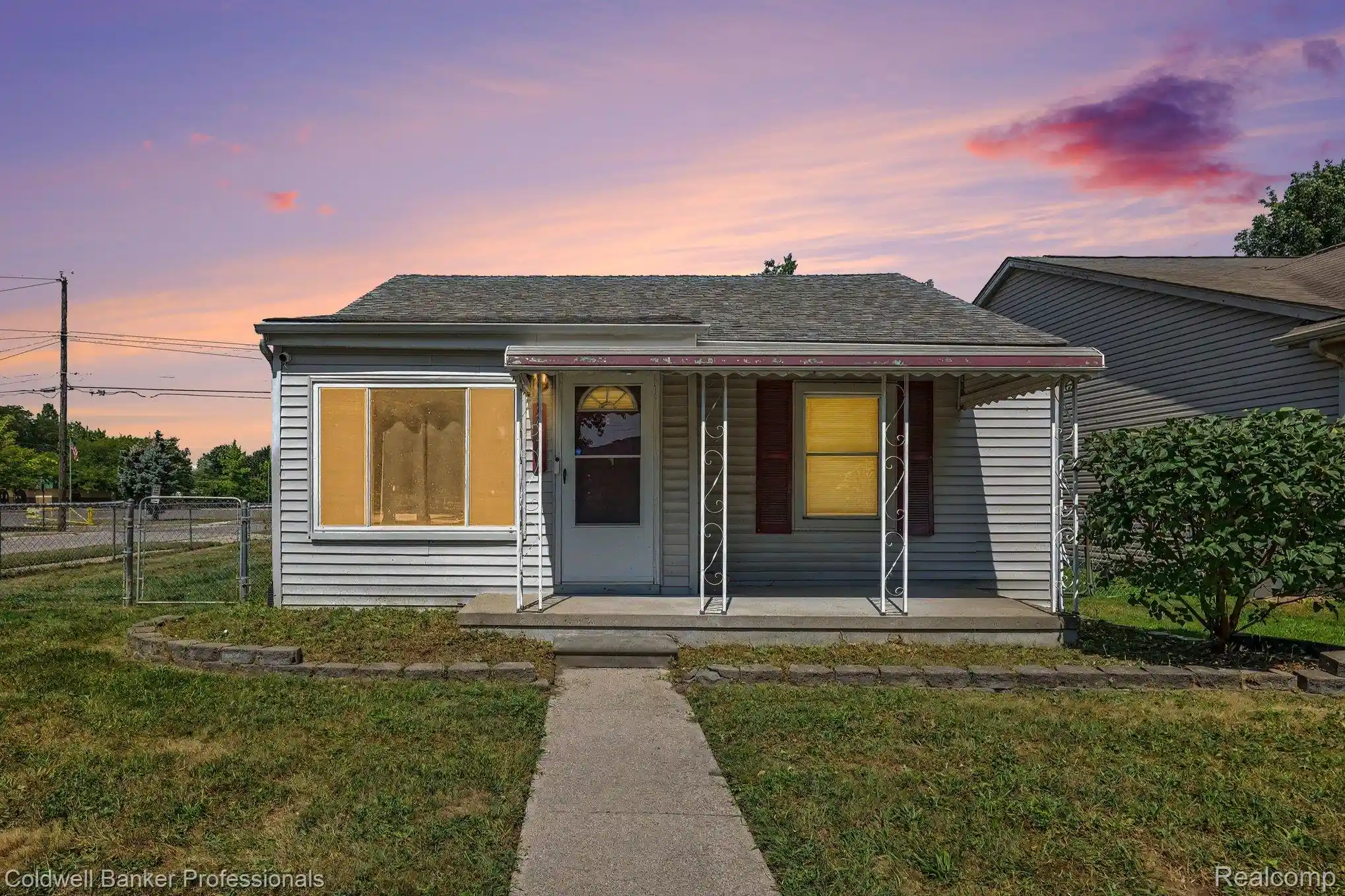 Photo 1 of Sale Pending at 20409 Colman St, Clinton Township, MI 48035 | MLS# 20261071648 | Listing updated on 2026-10-12