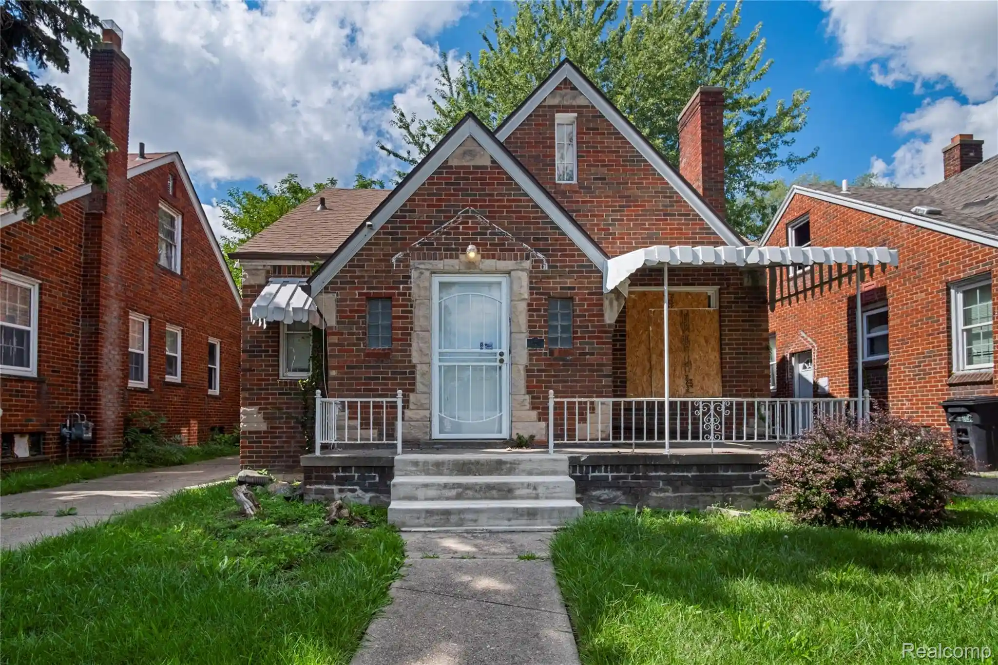 Photo 1 of Single family home for sale at 19423 Spencer St, Detroit, MI 48234 | MLS# 20261072070 | Listing updated on 2026-09-15