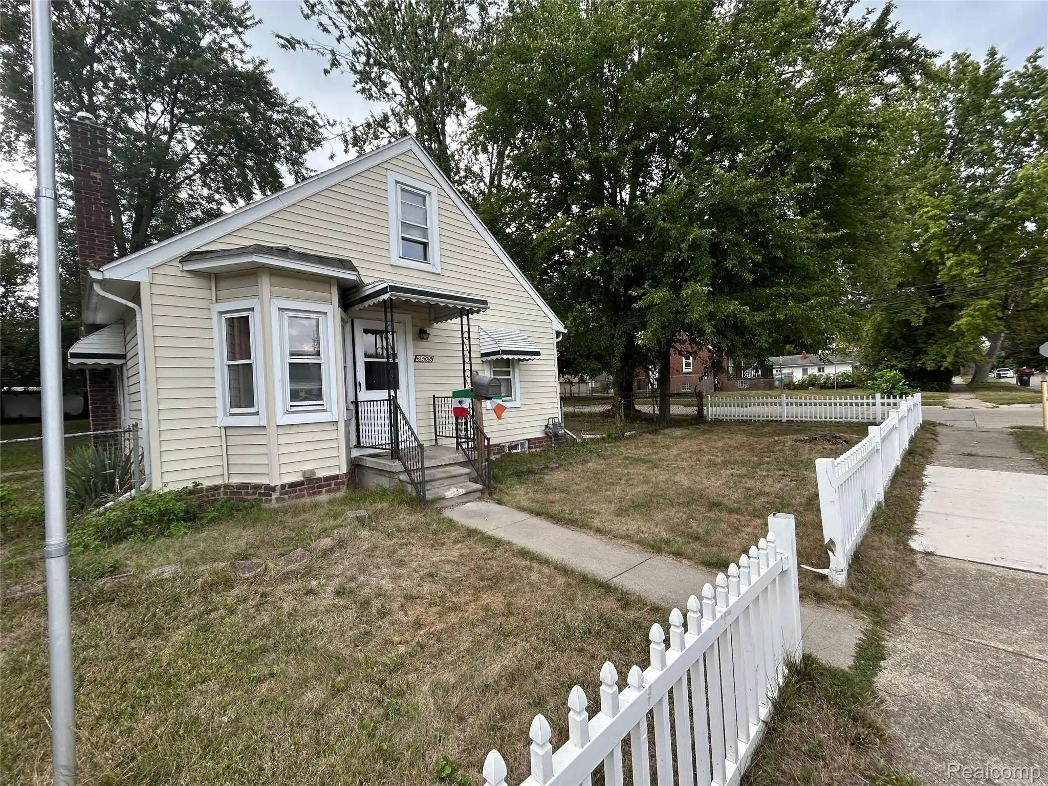 Photo 1 of Single family home for sale at 6308 Glenis St, Taylor, MI 48180 | MLS# 20261072589 | Listing updated on 2026-10-01