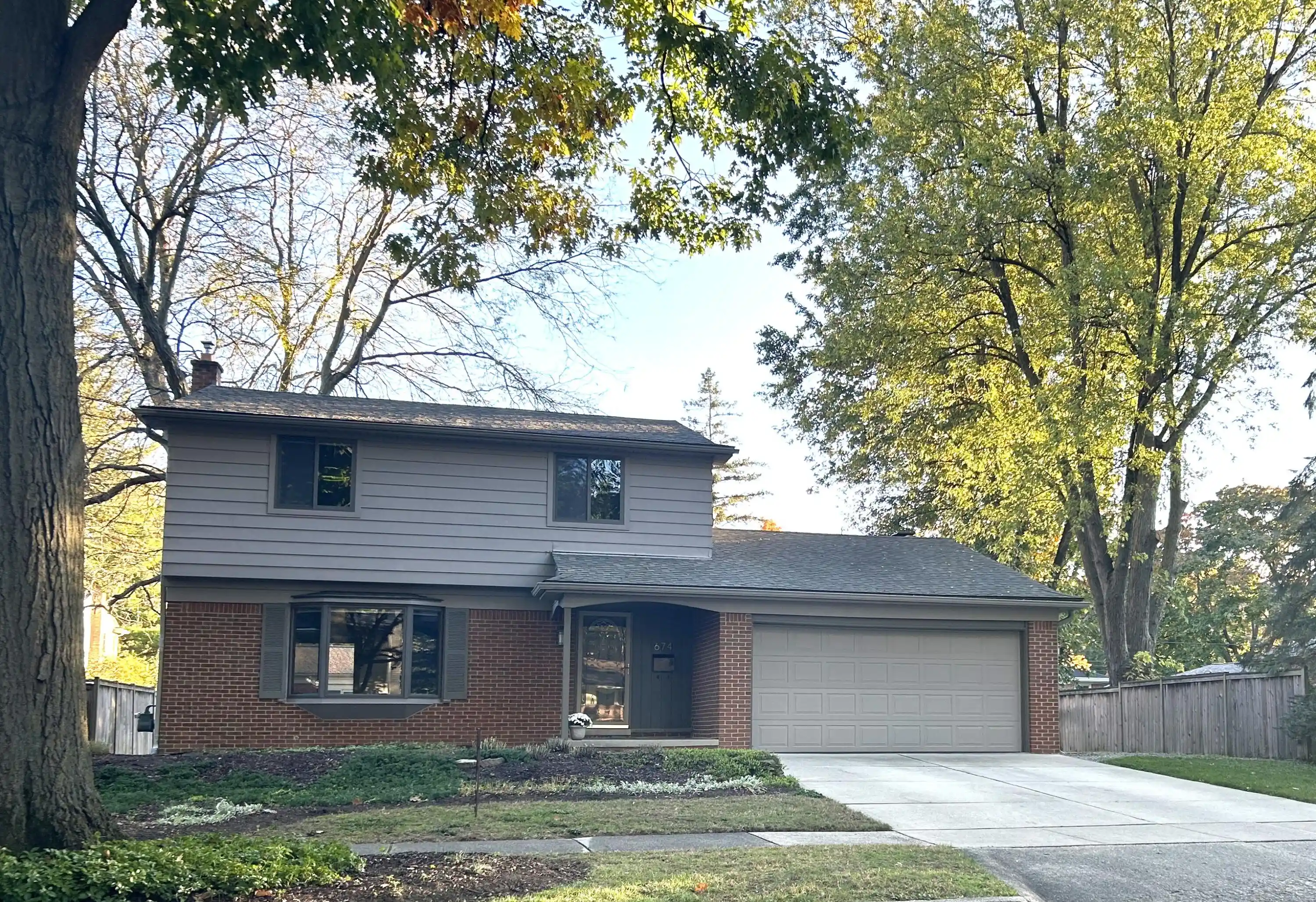 Photo 1 of Single family home for sale at 674 Canterbury Dr, Saline, MI 48176 | MLS# 81026048063 | Listing updated on 2026-10-22
