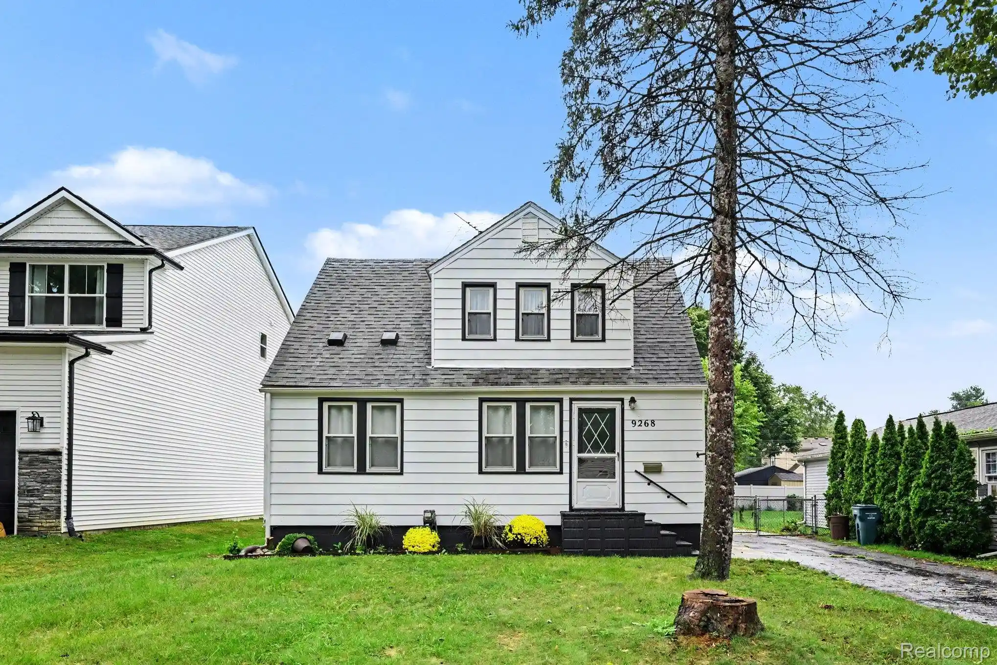 Photo 1 of Single family home for sale at 9268 Marlowe Ave, Plymouth, MI 48170 | MLS# 20261073056 | Listing updated on 2026-10-03