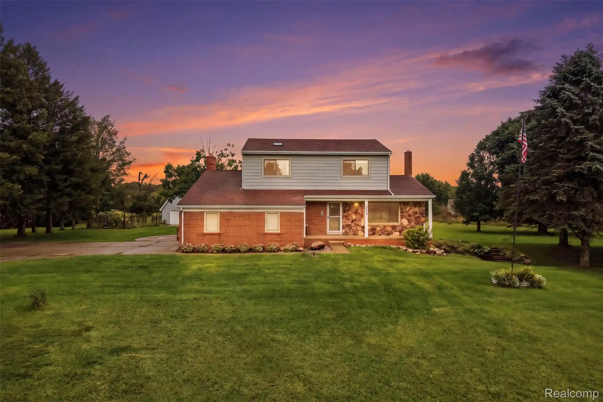 Photo 1 of Single family home for sale at 2800 Cedar Valley Dr, Howell, MI 48843 | MLS# 20261073260 | Listing updated on 2026-10-24
