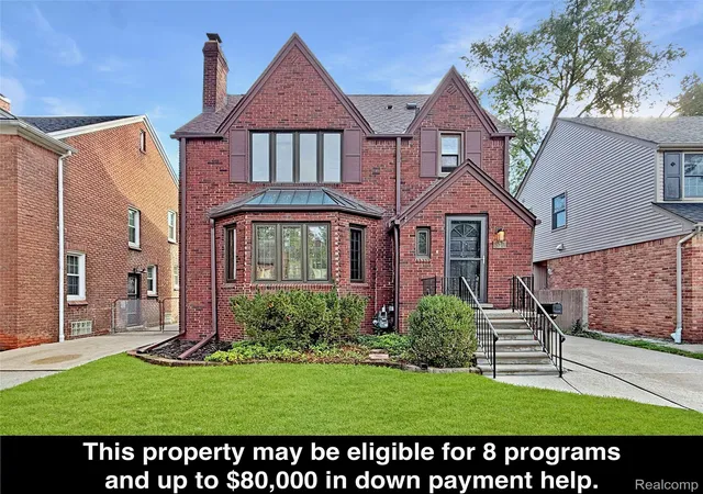 Photo 1 of Single family home for sale at 312 Mckinley Ave, Grosse Pointe Farms, MI 48236 | MLS# 20261073346 | Listing updated on 2026-10-27