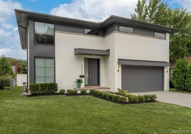 Photo 1 of Single family home for sale at 3426 Hunter Ave, Royal Oak, MI 48073 | MLS# 20261073610 | Listing updated on 2026-10-27