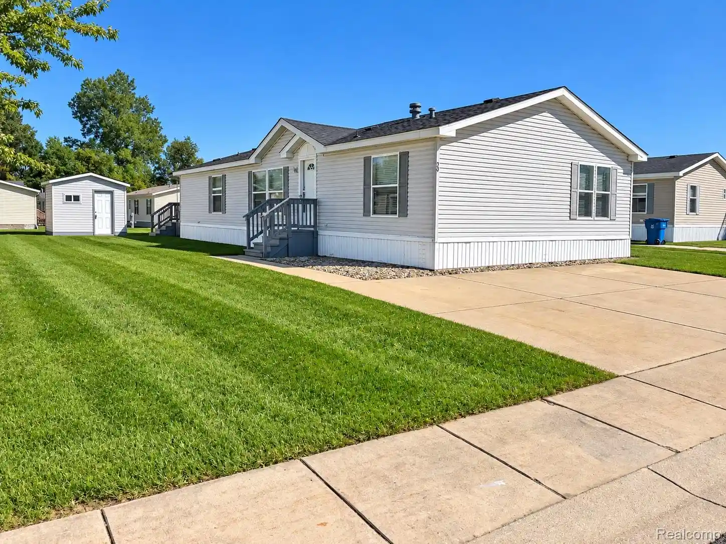 Photo 1 of Sale Pending at 29 Brookfield, Swartz Creek, MI 48473 | MLS# 20261073639 | Listing updated on 2026-10-28