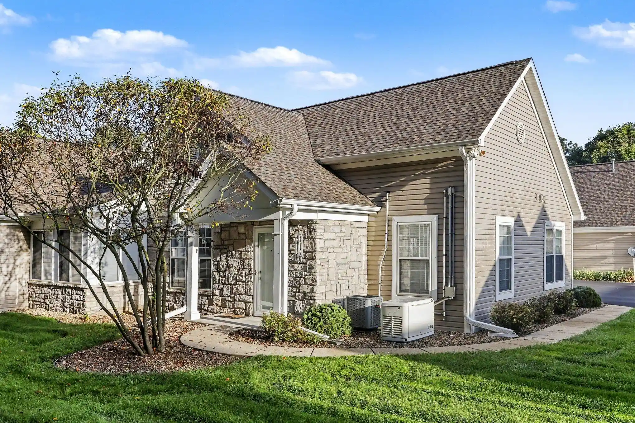 Photo 1 of Condo for sale at 198 Ashton Lake Dr, Battle Creek, MI 49015 | MLS# 64026048649 | Listing updated on 2026-10-27