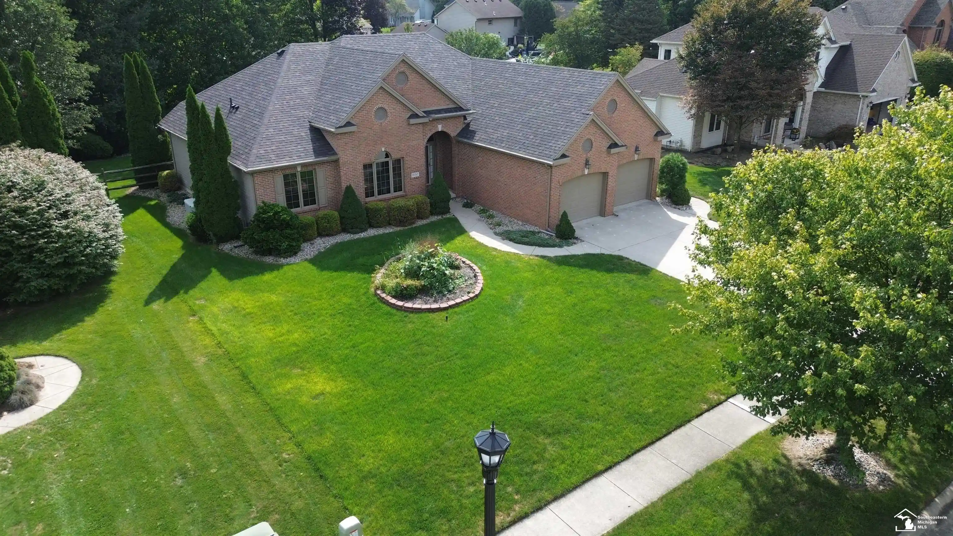 Photo 1 of Single family home for sale at 8110 High Oaks Dr, Lambertville, MI 48144 | MLS# 57050221619 | Listing updated on 2026-10-28