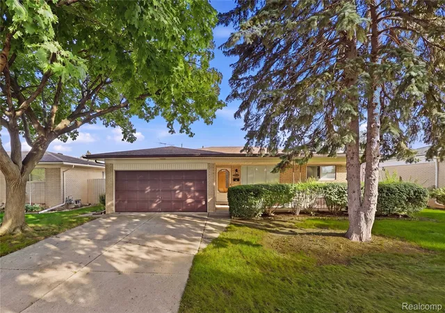 Photo 1 of Single family home for sale at 14309 Ivanhoe Dr, Warren, MI 48088 | MLS# 20261073777 | Listing updated on 2026-10-29
