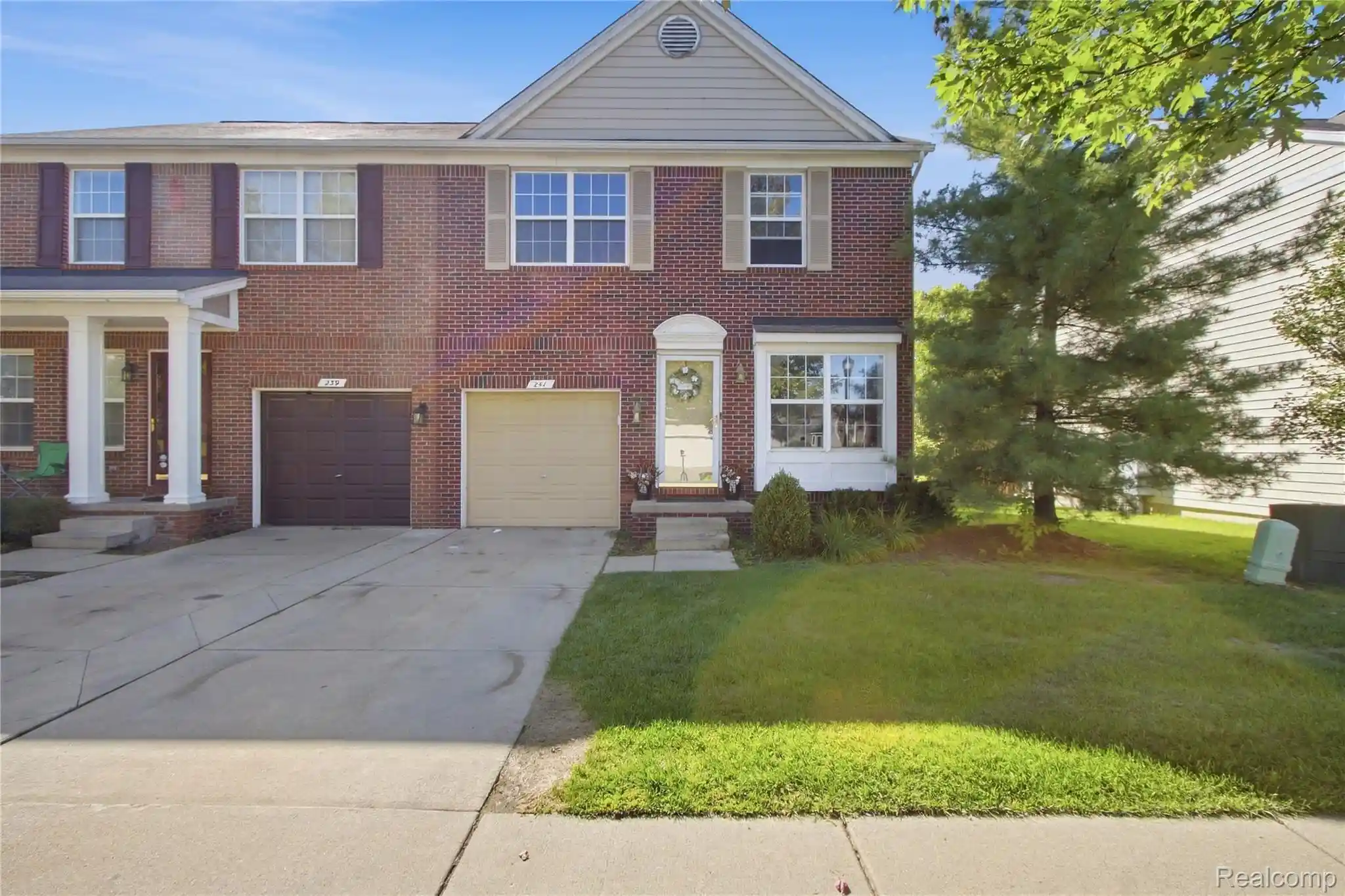 Photo 1 of Condo for sale at 241 Tucker St, Pontiac, MI 48341 | MLS# 20261073788 | Listing updated on 2026-10-03