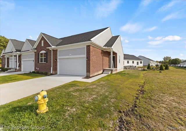 Photo 1 of Condo for sale at 1439 Lincoln St, Lapeer, MI 48446 | MLS# 20261073846 | Listing updated on 2026-10-27