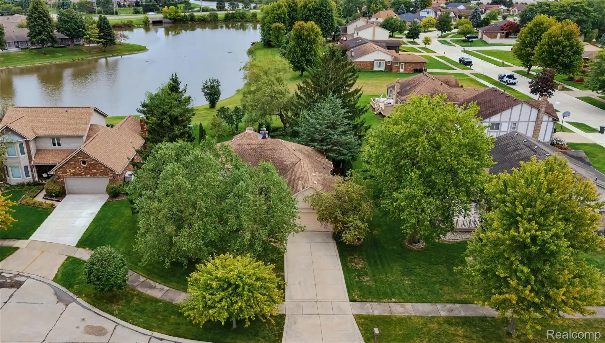 Photo 1 of Single family home for sale at 40820 Brightside Ct, Sterling Heights, MI 48310 | MLS# 20261074002 | Listing updated on 2026-09-21