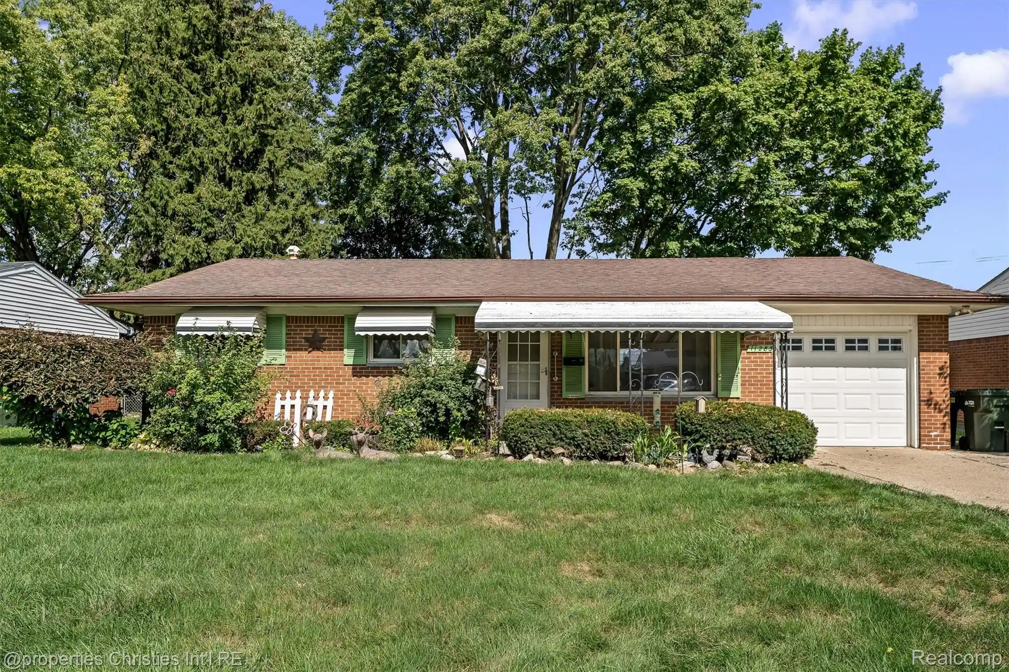 Photo 1 of Single family home for sale at 11283 Plumridge Blvd, Sterling Heights, MI 48313 | MLS# 20261074016 | Listing updated on 2026-09-23