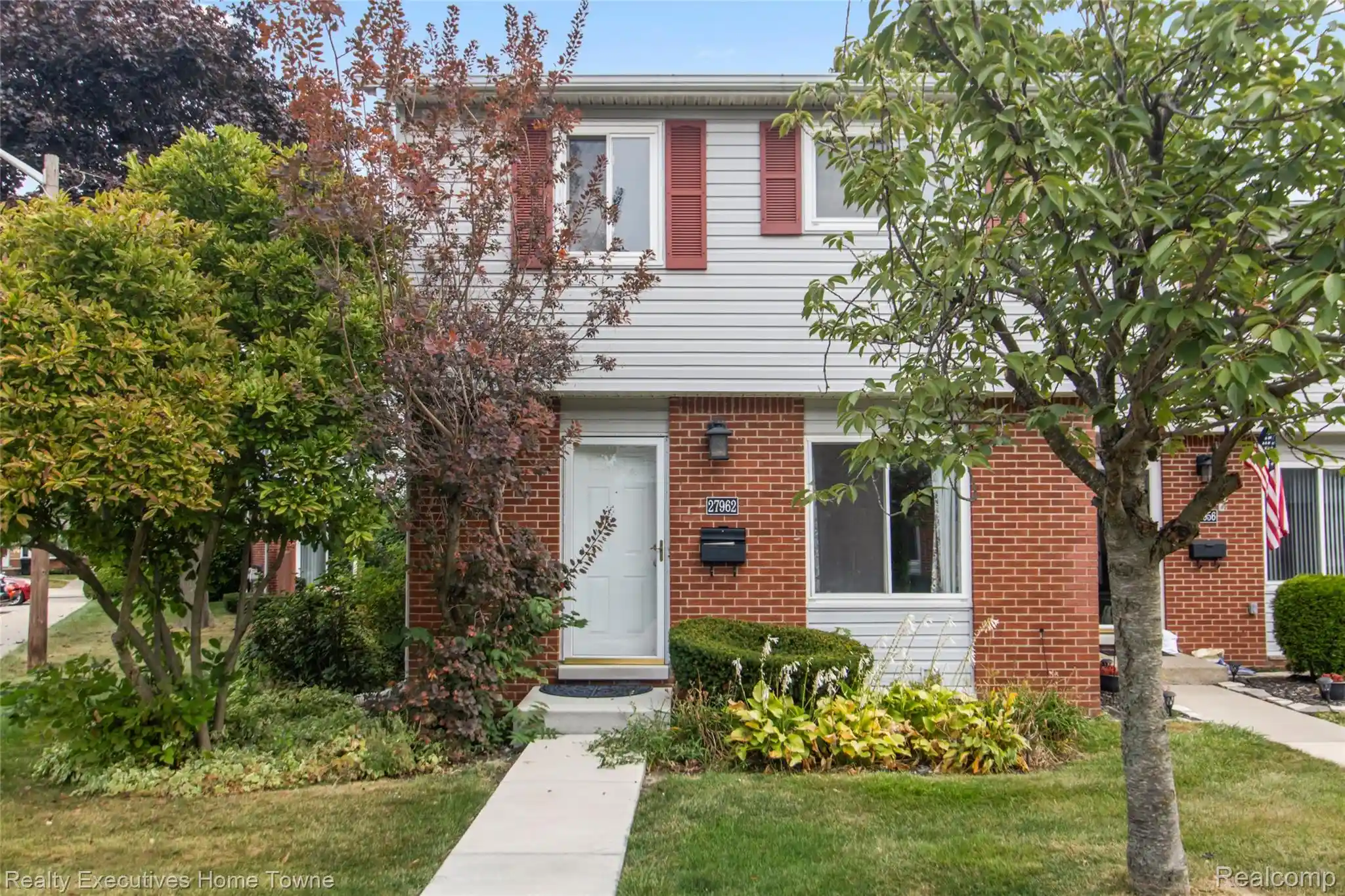 Condo for sale at 27962 Eastwick Sq, Roseville, MI 48066 | MLS# 20261074017