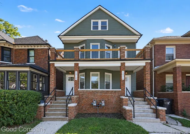 Photo 1 of Single family home for sale at 2406 Baldwin St, Detroit, MI 48214 | MLS# 20261074071 | Listing updated on 2026-10-28