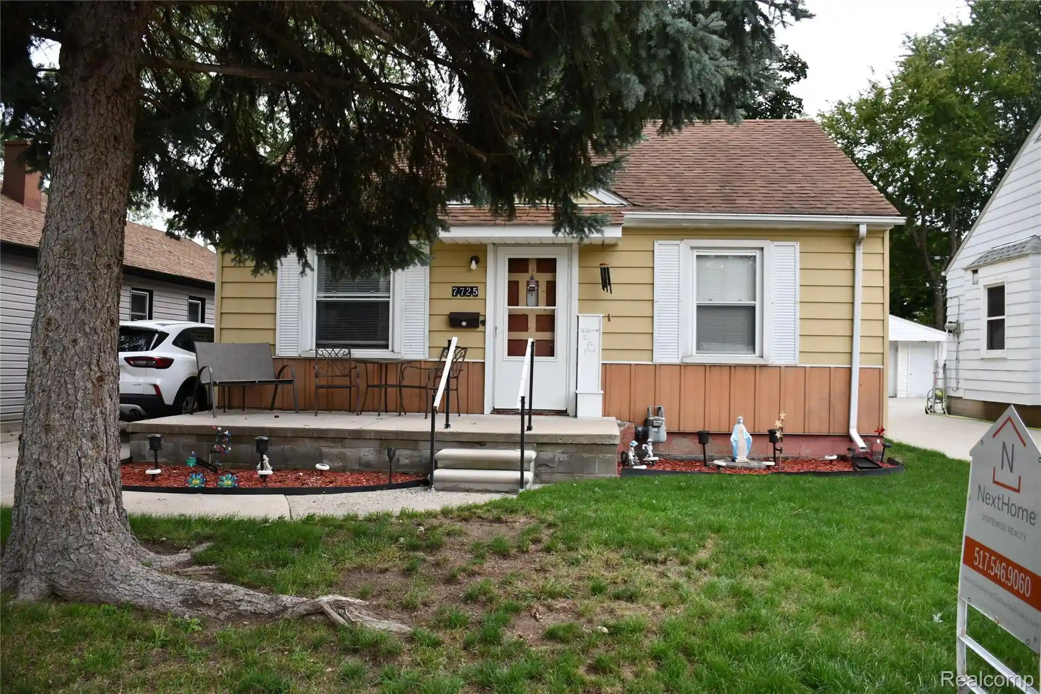Single family home for sale at 7725 Jackson St, Taylor, MI 48180 | MLS# 20261074141