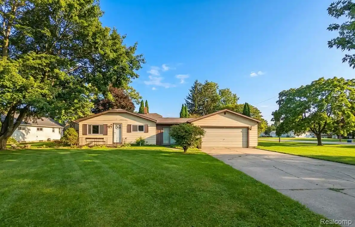 Photo 1 of Single family home for sale at 2116 Noble Ave, Flint, MI 48532 | MLS# 20261074157 | Listing updated on 2026-10-19