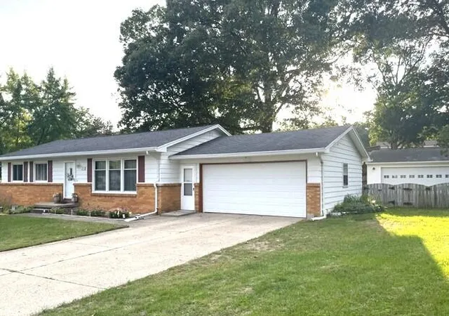 Photo 1 of Sale Pending at 2535 Powers Ave Nw, Grand Rapids, MI 49544 | MLS# 65026048874 | Listing updated on 2026-10-29