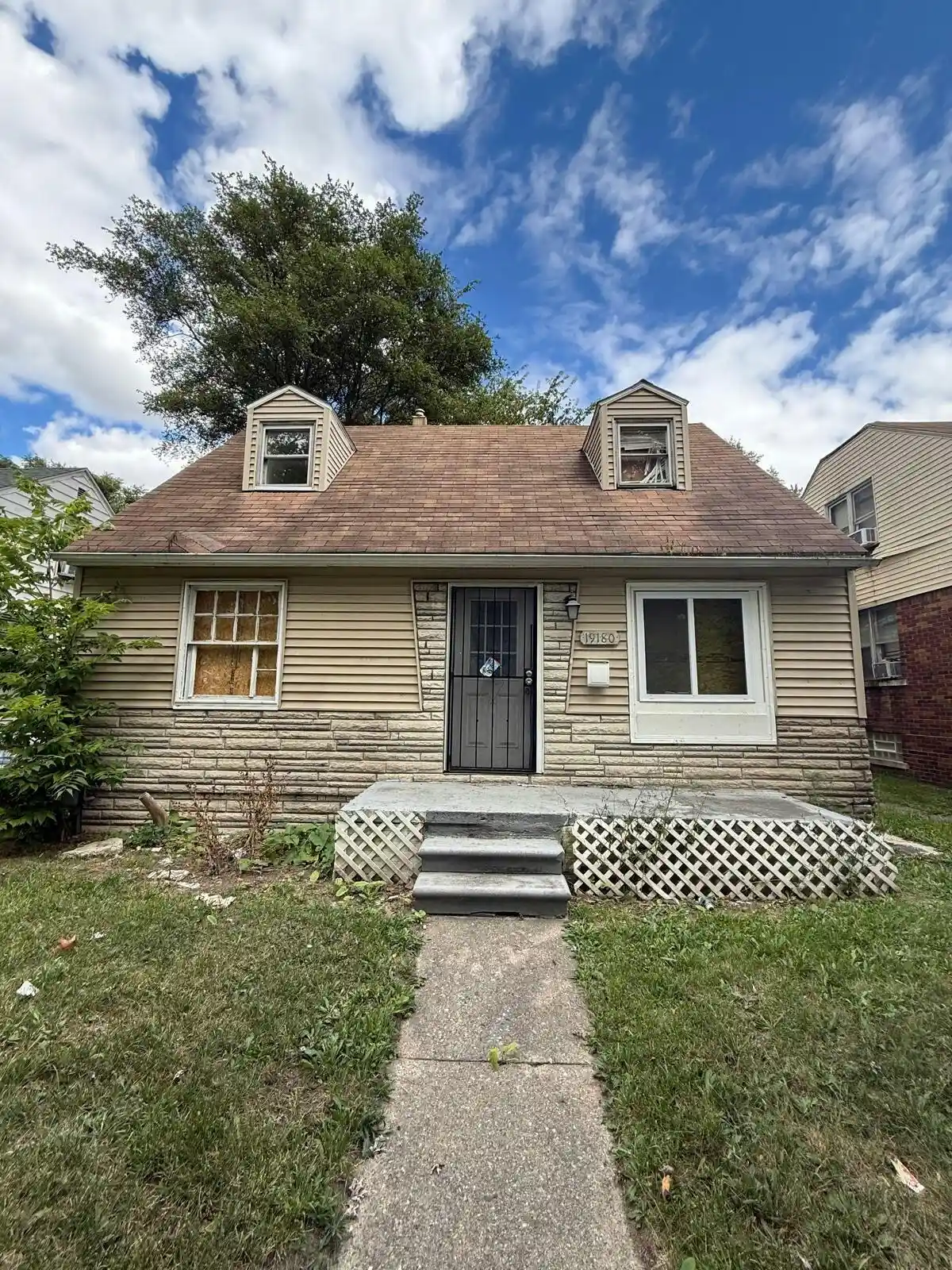 Photo 1 of Single family home for sale at 19180 Bradford Ave, Detroit, MI 48205 | MLS# 81026048936 | Listing updated on 2026-09-15