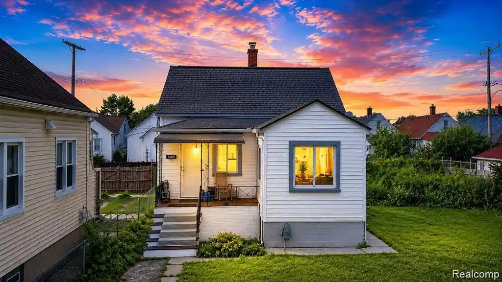Photo 1 of Single family home for sale at 3875 Sobieski St, Hamtramck, MI 48212 | MLS# 20261074291 | Listing updated on 2026-09-18