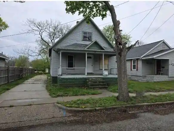 Photo 1 of Sale Pending at 897 Turner Ave, Muskegon, MI 49442 | MLS# 62026048978 | Listing updated on 2026-10-20