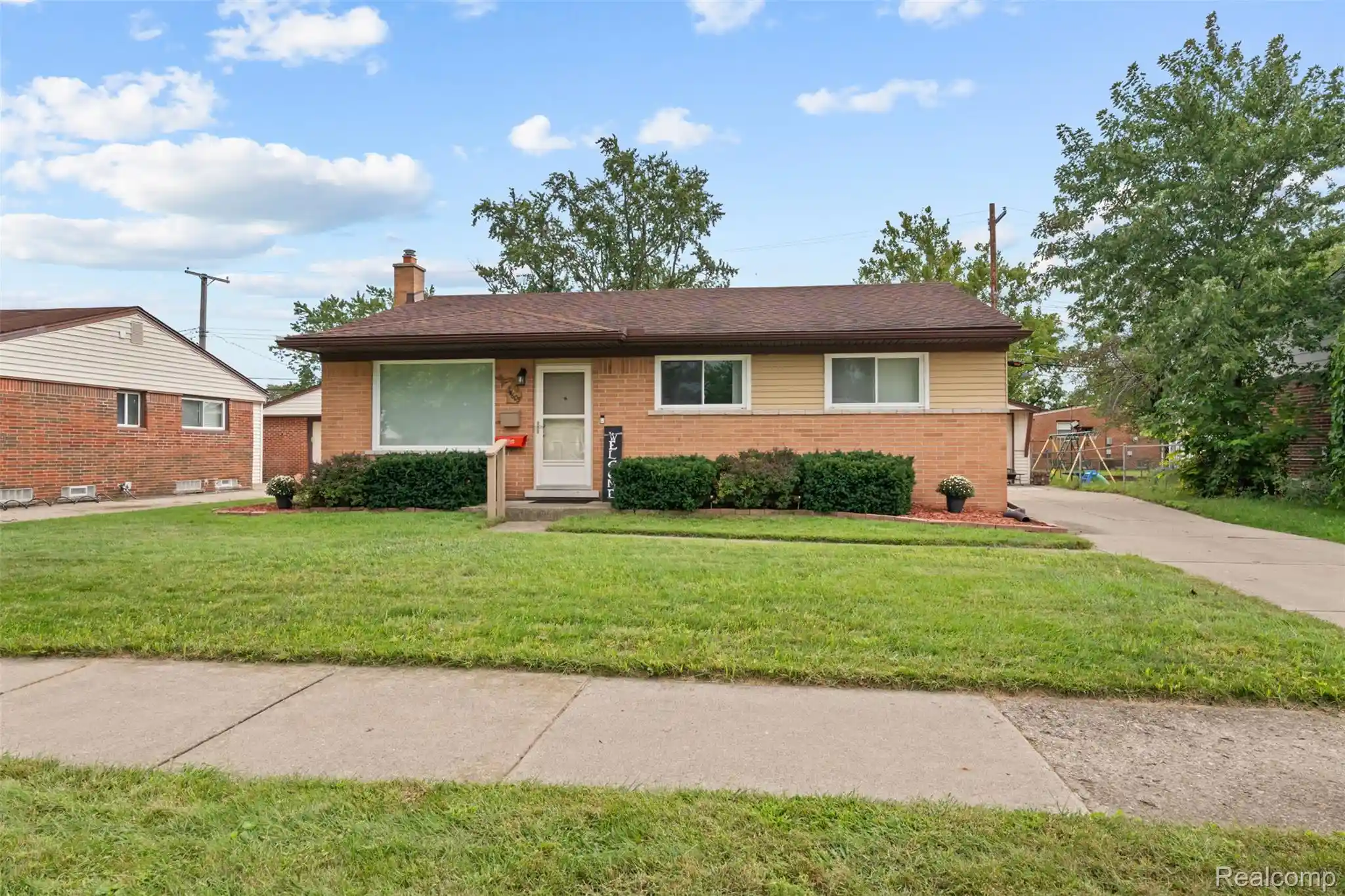 Photo 1 of Sale Pending at 34605 Hiveley St, Westland, MI 48186 | MLS# 20261074350 | Listing updated on 2026-09-19