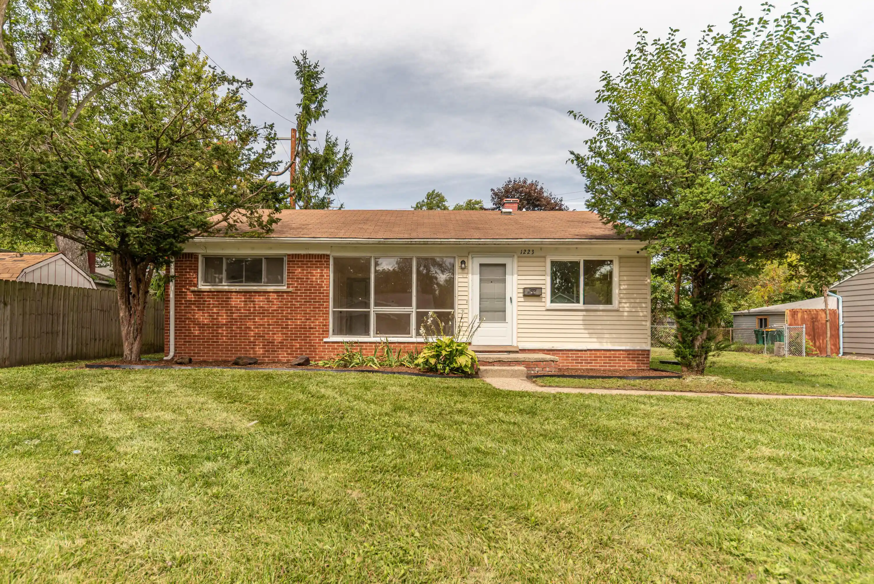 Photo 1 of Single family home for sale at 1223 Duncan Ave, Ypsilanti, MI 48198 | MLS# 81026048998 | Listing updated on 2026-09-15