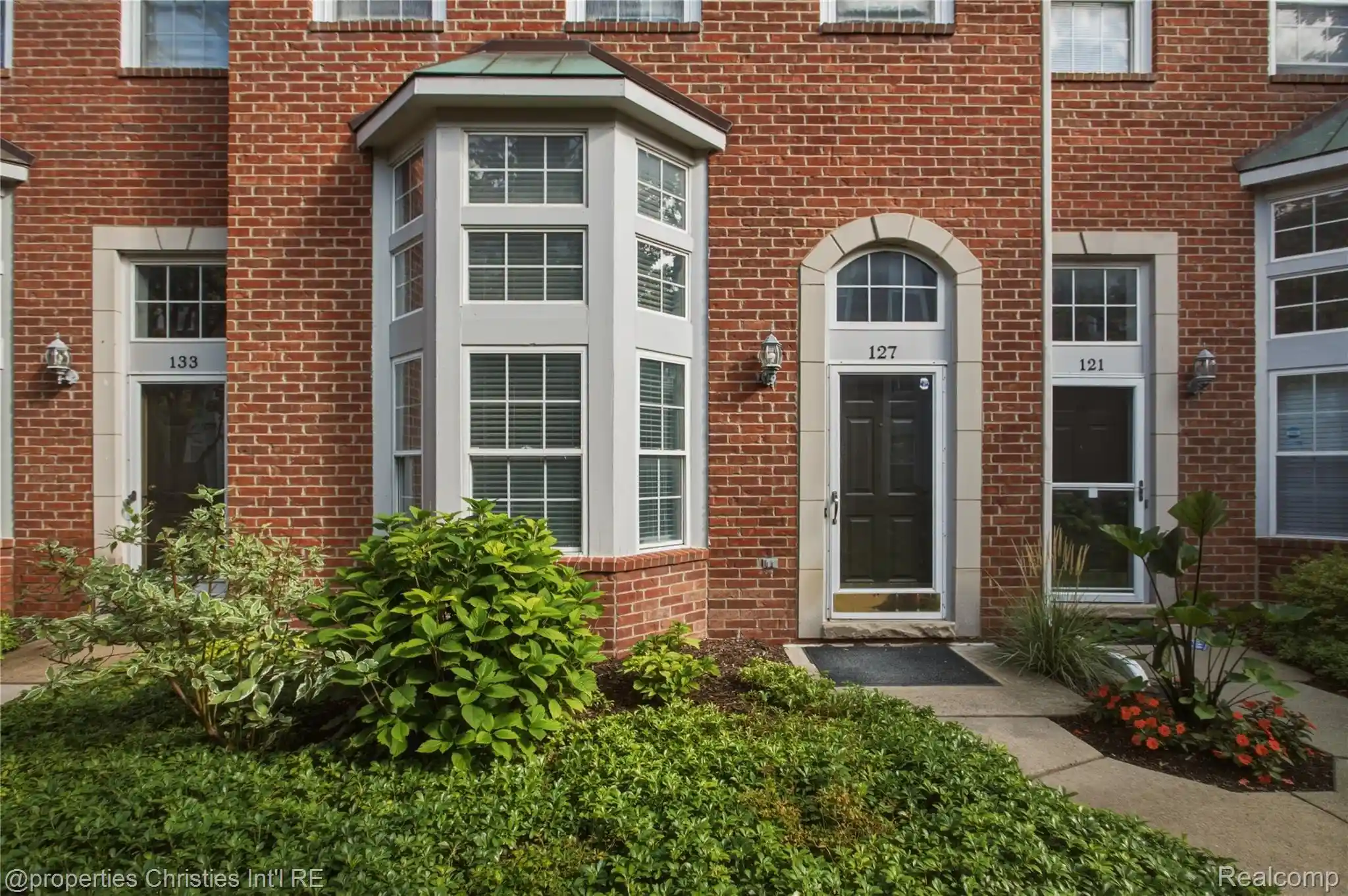 Photo 1 of Condo for sale at 127 N Georgetown Sq, Royal Oak, MI 48067 | MLS# 20261074428 | Listing updated on 2026-09-18