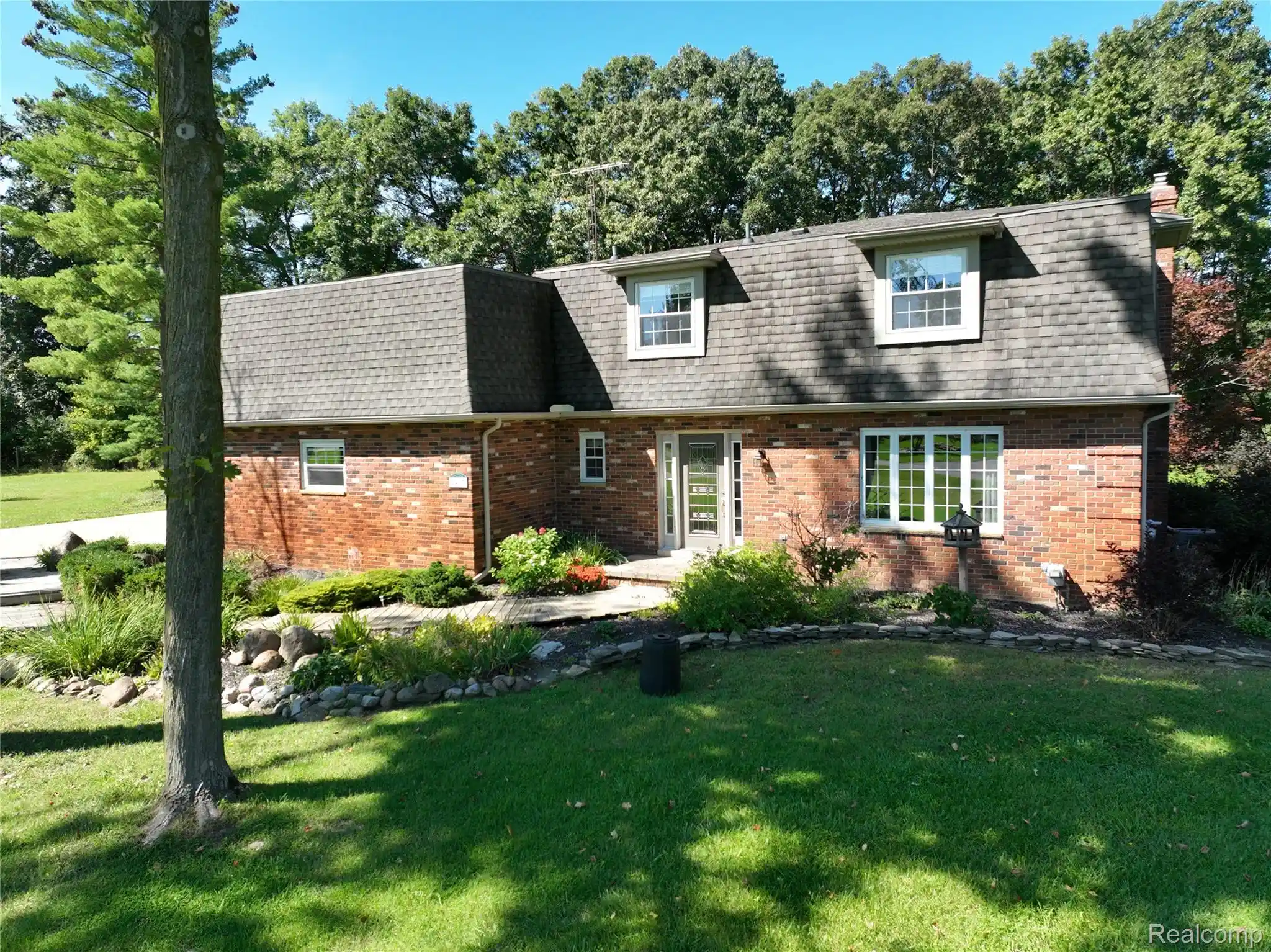 Photo 1 of Single family home for sale at 2427 Karen Dr, Howell, MI 48855 | MLS# 20261074431 | Listing updated on 2026-09-27
