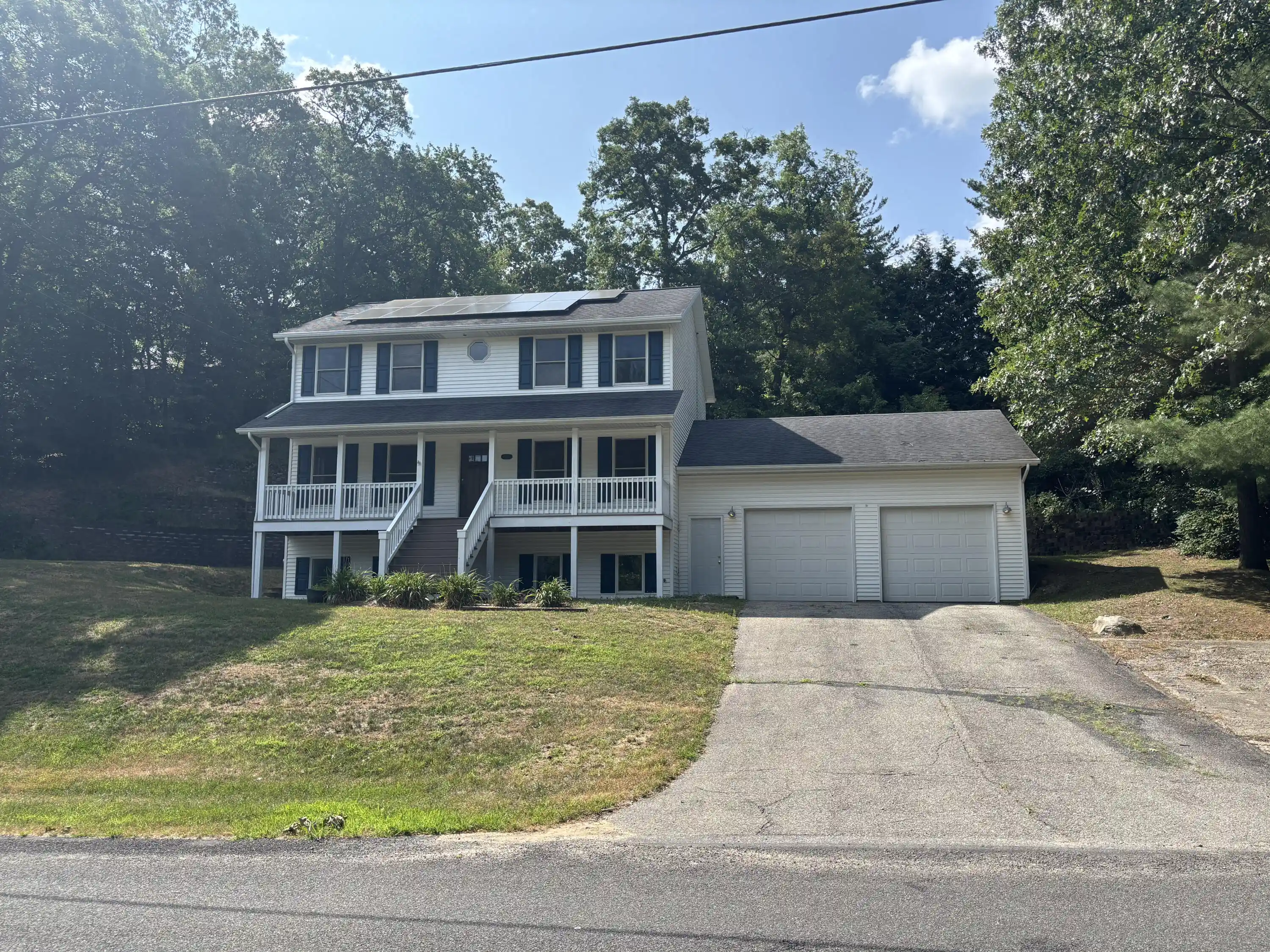Photo 1 of Single family home for sale at 4160 Knapp Valley Dr Ne, Grand Rapids, MI 49525 | MLS# 65026049032 | Listing updated on 2026-10-14