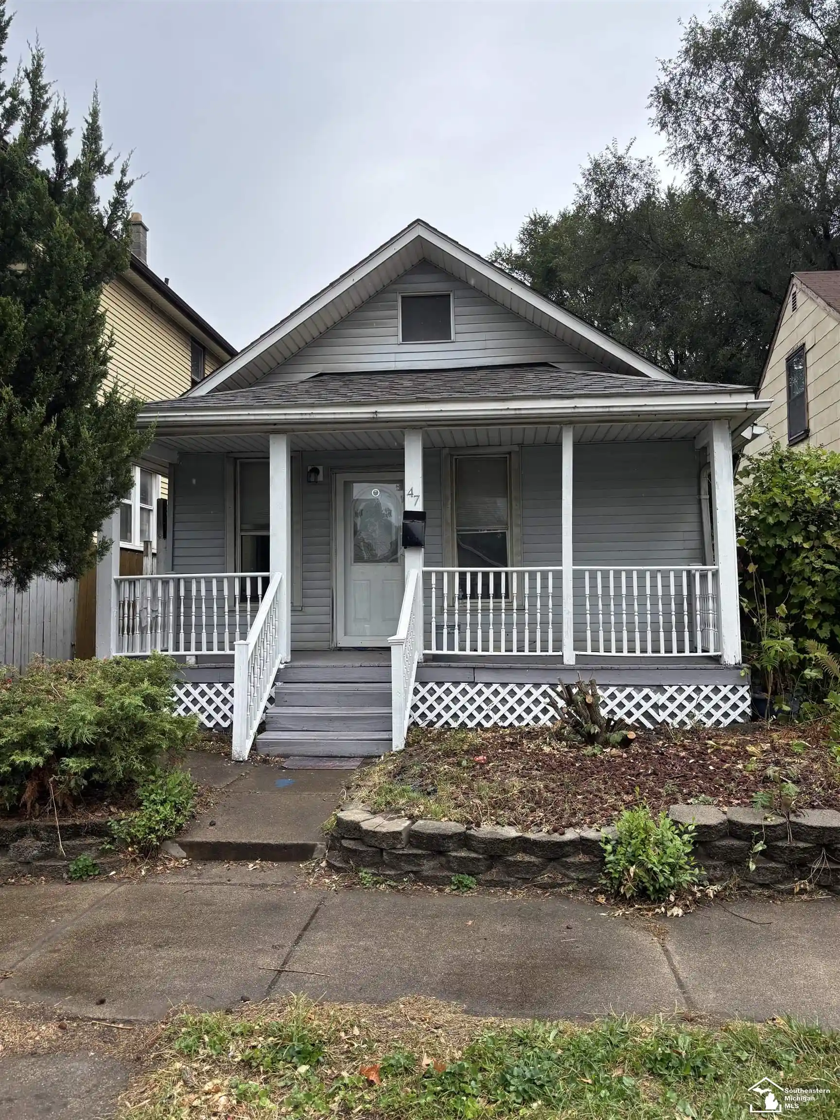 Photo 1 of Single family home for sale at 47 E Rockwood St, Ecorse, MI 48229 | MLS# 57050221833 | Listing updated on 2026-10-29