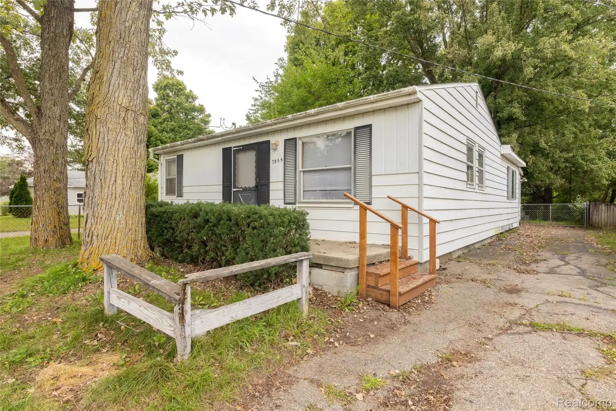 Single family home for sale at 7555 Ore Lake Rd, Brighton, MI 48116 | MLS# 20261074498