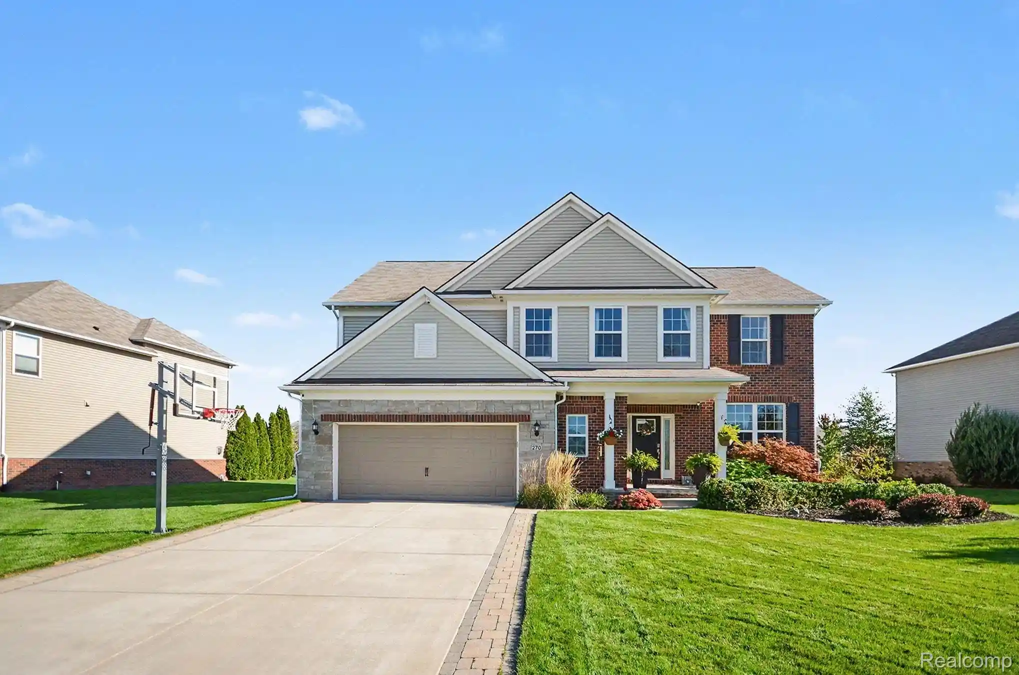 Photo 1 of Single family home for sale at 270 Gunnison St, Lake Orion, MI 48360 | MLS# 20261074519 | Listing updated on 2026-10-17