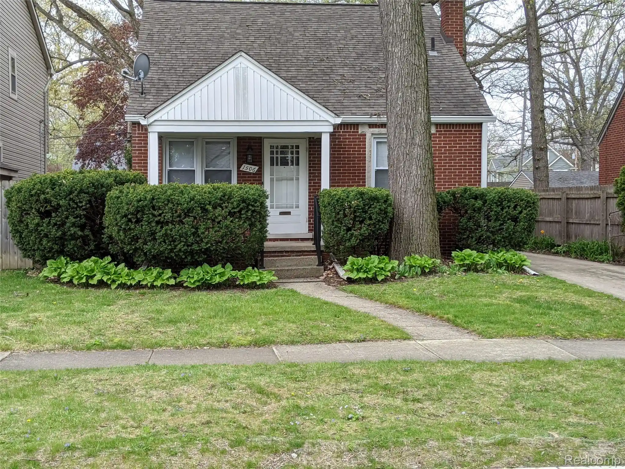 Photo 1 of Single family home for sale at 1506 Etowah Ave, Royal Oak, MI 48067 | MLS# 20261074543 | Listing updated on 2026-10-14