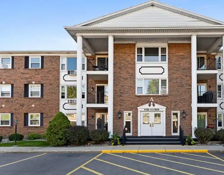 Listing Photo 1 - Condo for sale in 7500 Boulder Blf Dr located at 7500 Boulder Blf Dr, Jenison, MI 49428 - Unit 7500 Boulder Blf Dr