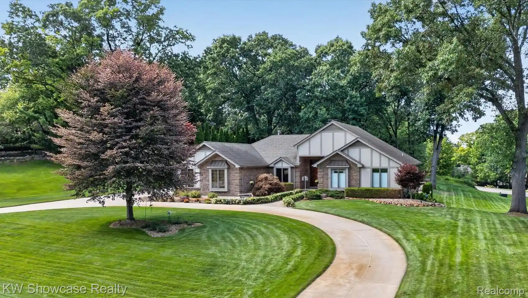 Photo 1 of Sale Pending at 1179 Eagle Nest Ct, Milford, MI 48381 | MLS# 20261074600 | Listing updated on 2026-09-19