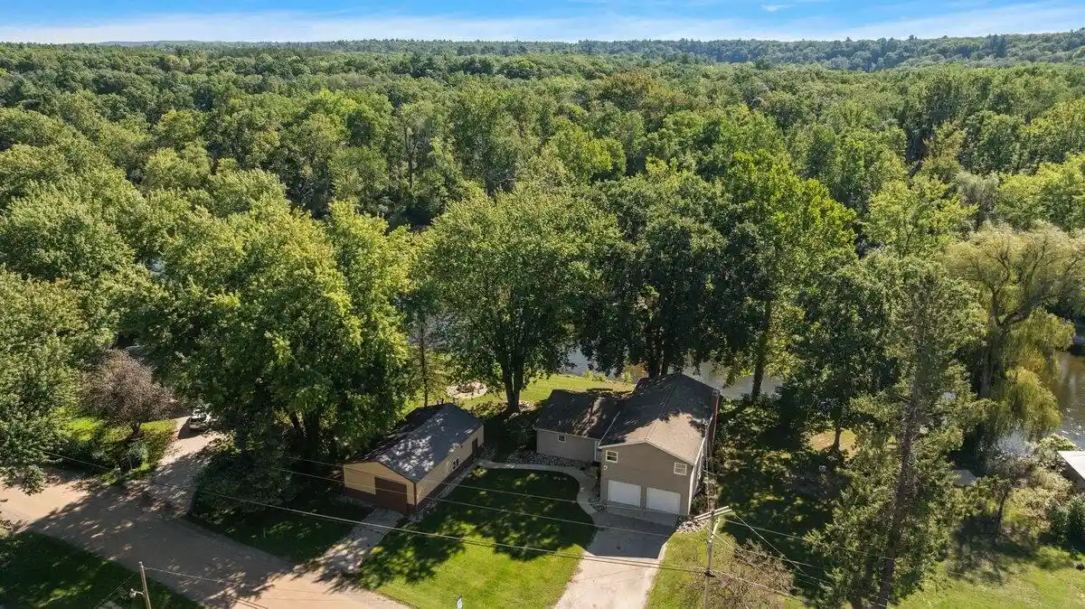 Photo 1 of Single family home for sale at 7842 Main St, Newaygo, MI 49337 | MLS# 65026049118 | Listing updated on 2026-10-20