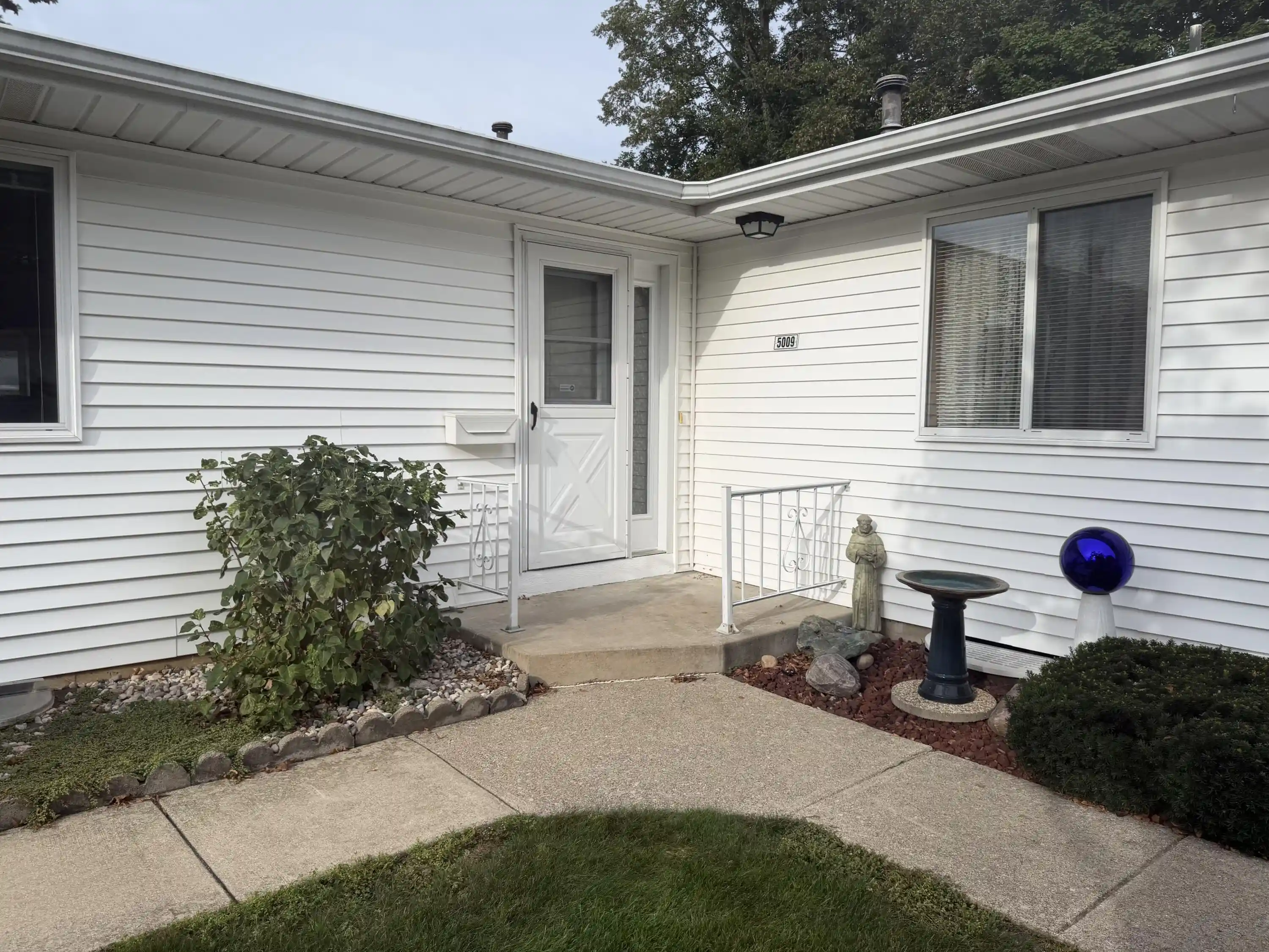 Photo 1 of Sale Pending at 5009 Green Meadow Rd, Kalamazoo, MI 49009 | MLS# 66026049126 | Listing updated on 2026-09-15