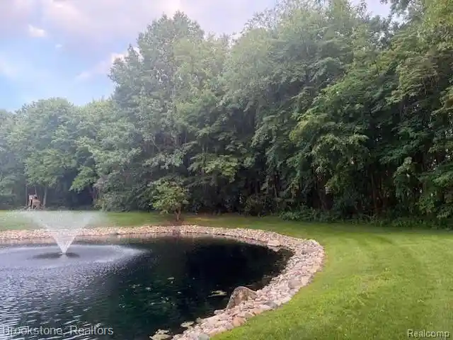 Photo 1 of Sale Pending at 1 Lilac Ln, Shelby Township, MI 48315 | MLS# 20261074698 | Listing updated on 2026-09-24